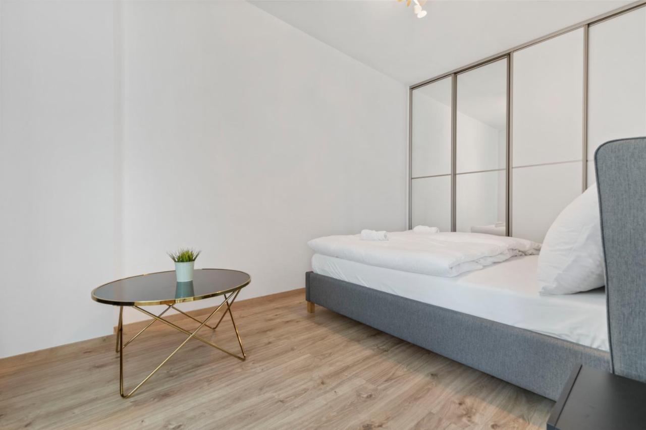 Lam Mint - Ac - Balcony Διαμέρισμα Μπρατισλάβα Εξωτερικό φωτογραφία